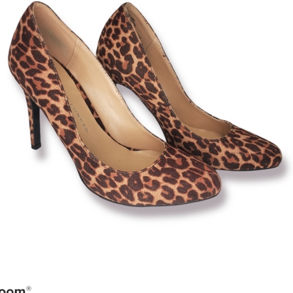 LC Lauren Conrad Animal Print Pumps Size 7